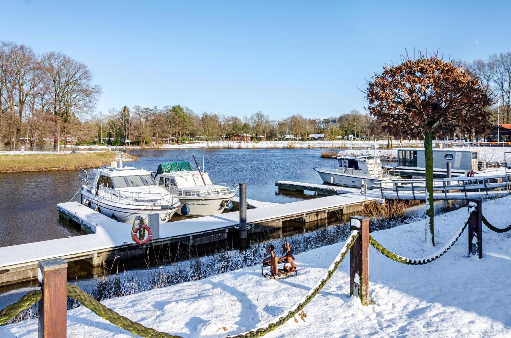 Emslandstube Villa Walchum Exteriör bild